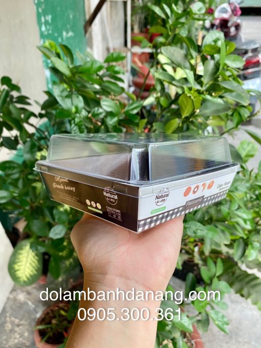 hop-giay-vuong-nap-trong-50-cai.png