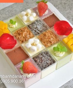 Hộp mica vuông mini 4245 (100 cái) BOX-9422-100C