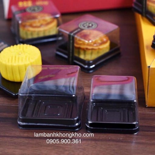 Hộp nhựa vuông đế đen 75g (50 cái) BOX-7106-7107-50C