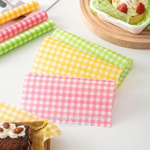 Giấy thấm dầu caro 18x18cm (1 xấp)