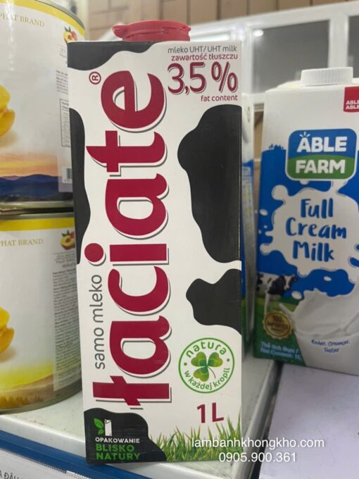 Sữa tươi Ba Lan - Taciate 3.5% (thùng 12 hộp)