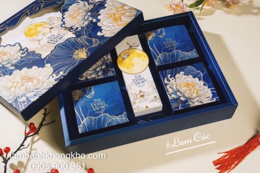 Hộp trung thu 4 bánh Lam cúc (1 bộ)