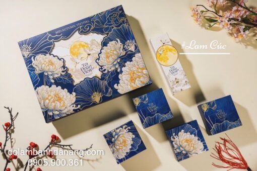 Hộp trung thu 4 bánh Lam cúc (1 bộ)